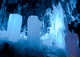 Hyotsu[Ice Cave]